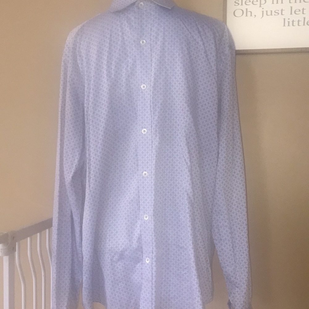 Bugatchi Mens flannel swing sleeve size- shape fit